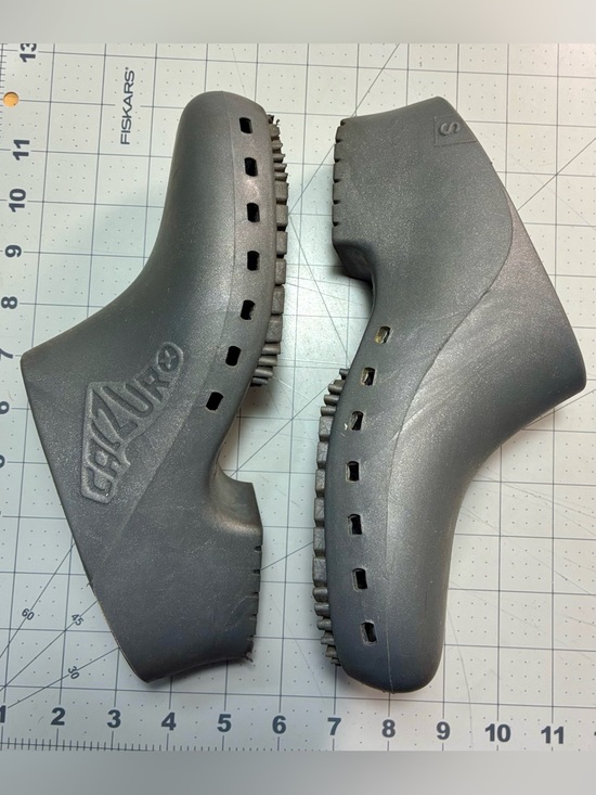 Calzuro Shoes - Calzuro Classic Clogs without Upper Holes in Metal Grey 37/38